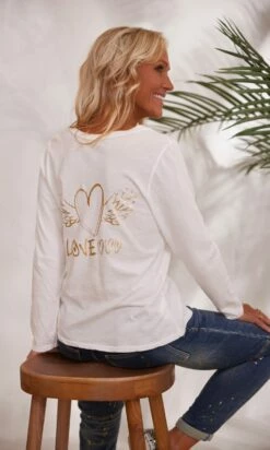 T-Shirt Magda ML Blanc Cassé Angel Heart Or -Vêtements Soldes 2024 facetune 14 11 2023 15 02 25