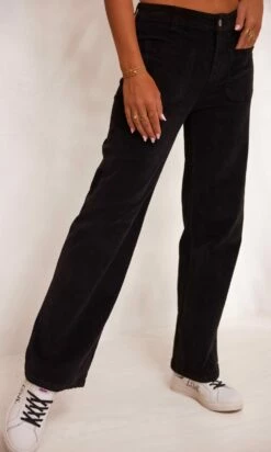 Pantalon Jovan Velours Noir -Vêtements Soldes 2024 facetune 14 11 2023 21 51 56