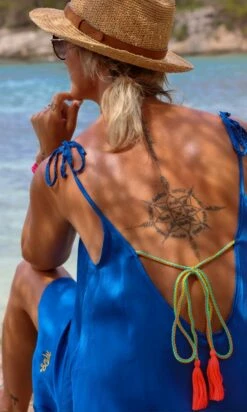 Petite Robe Laly Satin Bleu Electrique -Vêtements Soldes 2024 facetune 15 06 2023 09 36 40