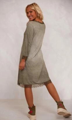 Fond De Robe ML Kaki 12 Fond De Robe ML Kaki -Vêtements Soldes 2024 facetune 15 11 2023 07 37 42