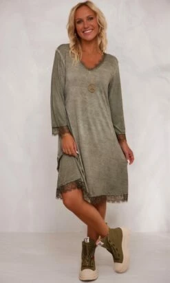 Fond De Robe ML Kaki 15 Fond De Robe ML Kaki -Vêtements Soldes 2024 facetune 15 11 2023 07 39 16