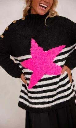 Pull Loann Noir Marinière Blanc Star Rose -Vêtements Soldes 2024 facetune 15 11 2023 10 48 56