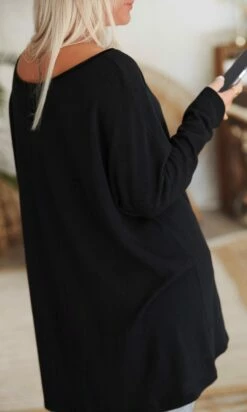 T-Shirt Oscar ML Oversize Noir -Vêtements Soldes 2024 facetune 16 01 2023 11 18 04