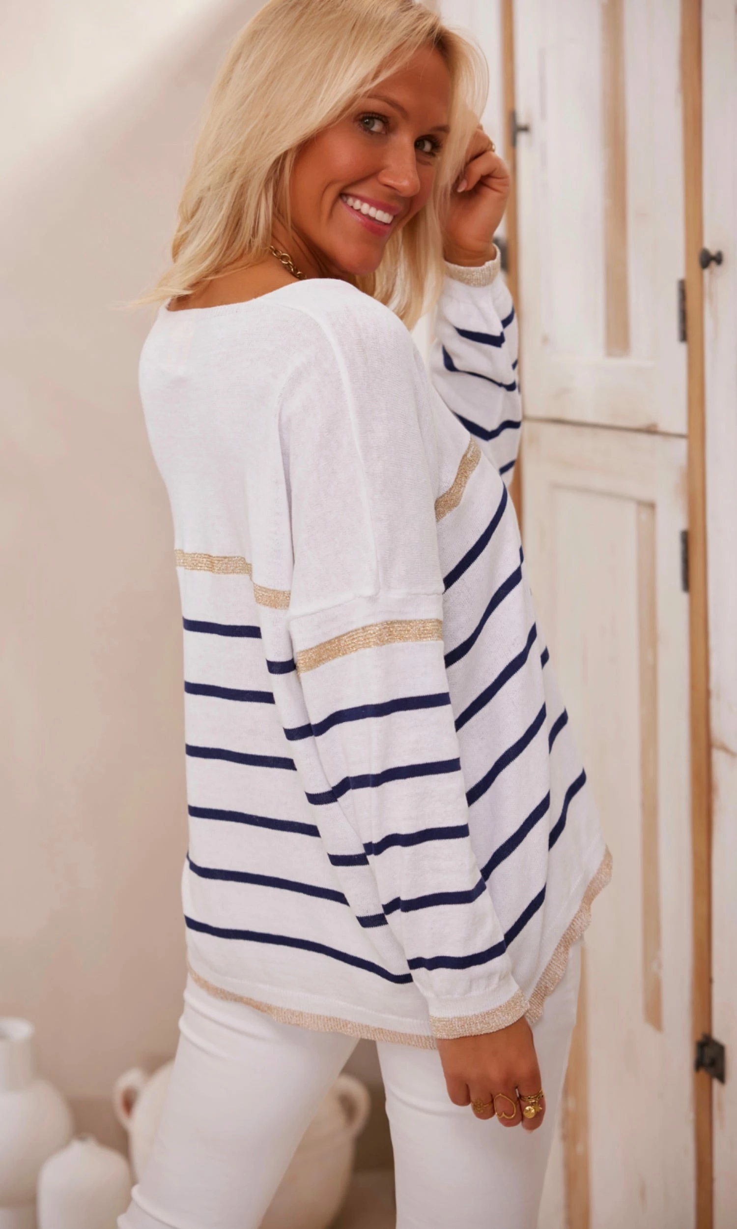 Pull Orson Blanc Rayure Bleu Marine & Or 5 Pull Orson Blanc Rayure Bleu Marine & Or – Image 3