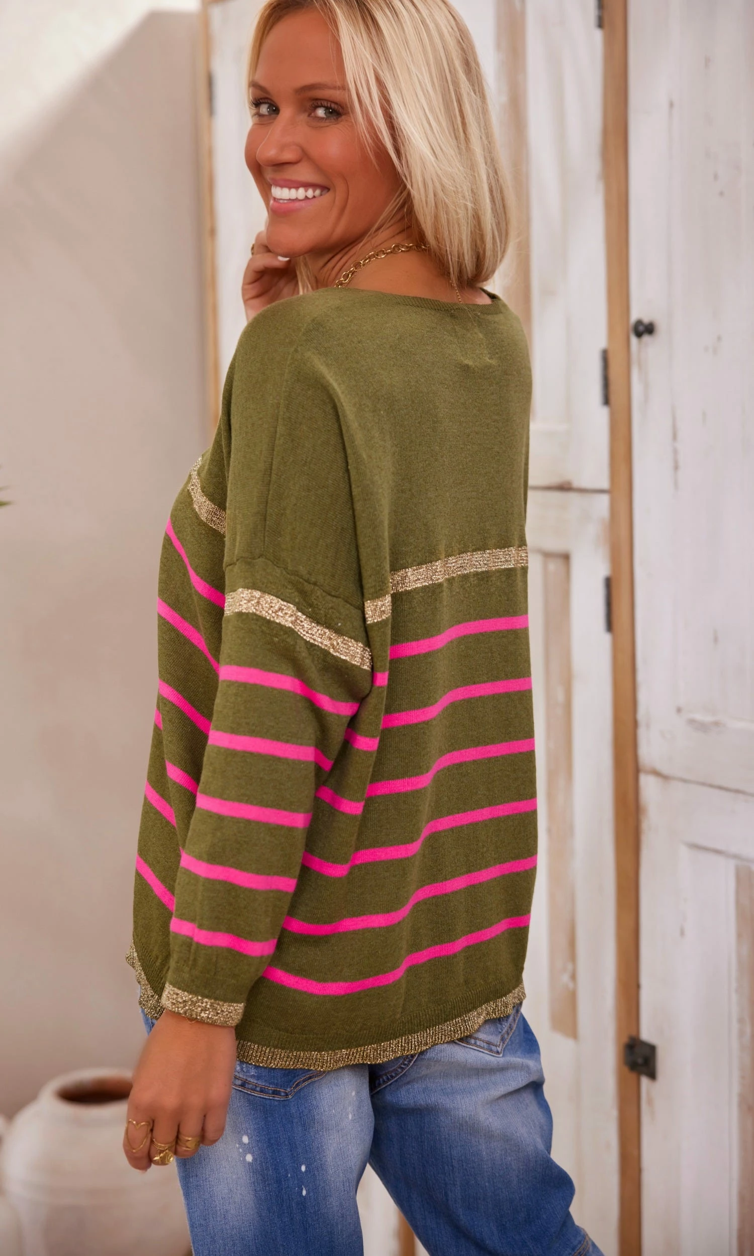 Pull Orson Kaki Rayure Rose Fuchsia & Or 5 Pull Orson Kaki Rayure Rose Fuchsia & Or – Image 3