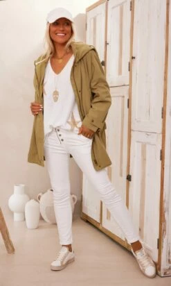 Pull Arsène Oversize Blanc Stars Or -Vêtements Soldes 2024 facetune 16 02 2024 14 50 14