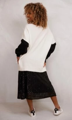 Jupe Lucinda Sequins Noir -Vêtements Soldes 2024 facetune 16 11 2023 09 50 05