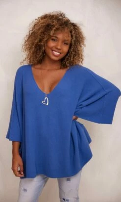 Pull Léon Oversize Bleu Jean -Vêtements Soldes 2024 facetune 16 11 2023 10 52 43