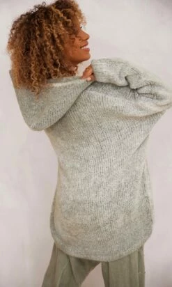 Pull Zack Capuche Oversize Kaki 12 Pull Zack Capuche Oversize Kaki -Vêtements Soldes 2024 facetune 16 11 2023 11 08 28 1