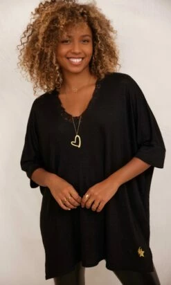 T-Shirt Jordan Oversize Lin Noir -Vêtements Soldes 2024 facetune 16 11 2023 20 28 04