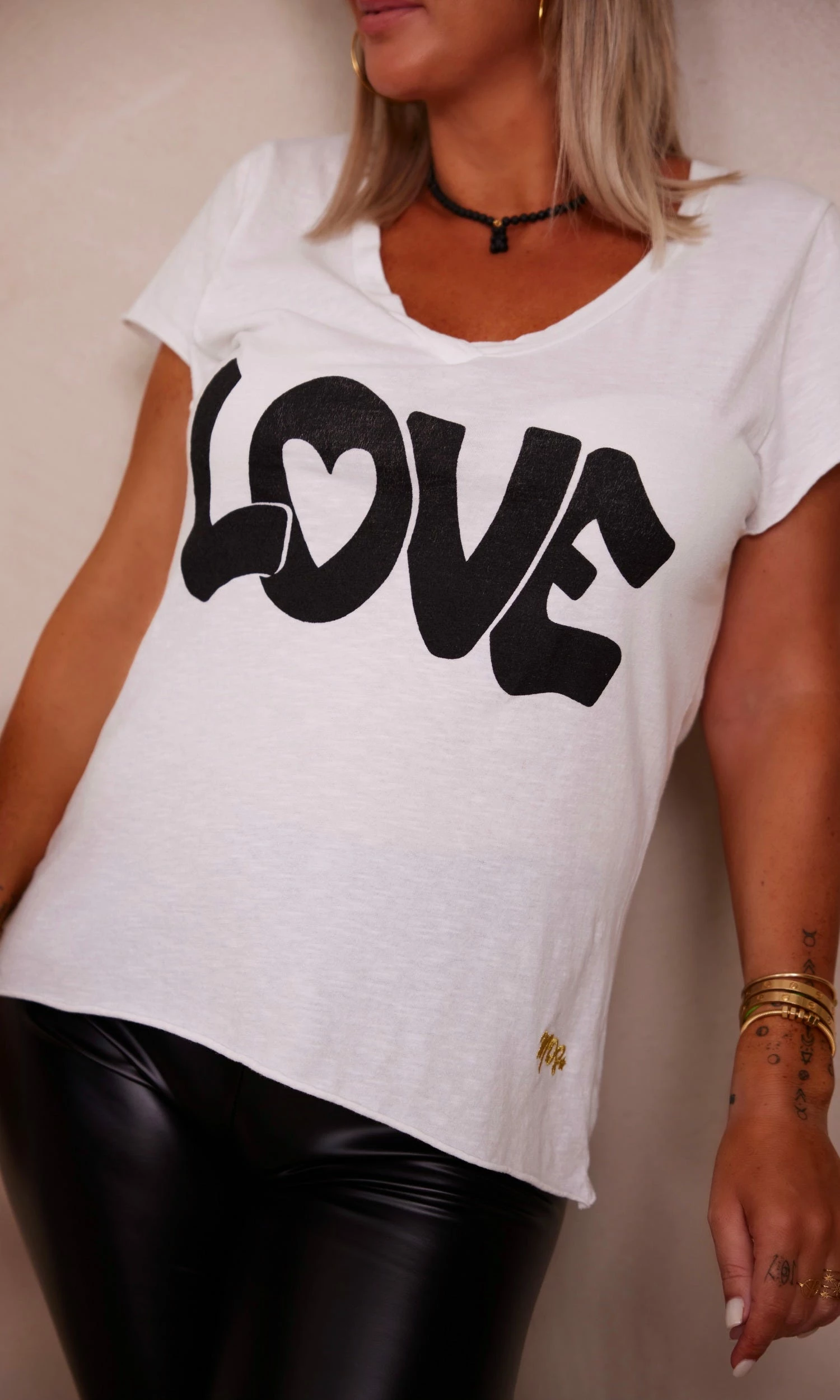 T-Shirt Magda Blanc Love Noir 6 T-Shirt Magda Blanc Love Noir – Image 4