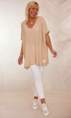 T-Shirt Iloé Oversize Doré Irisé -Vêtements Soldes 2024 facetune 18 01 2024 09 48 55