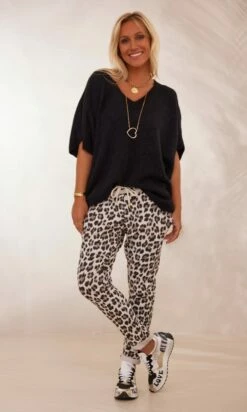 Pull Giuliano MC Oversize Noir -Vêtements Soldes 2024 facetune 18 01 2024 14 09 32 1