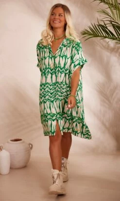 Produits populaires -Vêtements Soldes 2024 facetune 18 08 2023 12 15 35