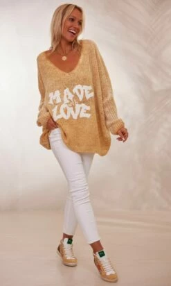 Pull Zack Oversize Camel Made With Love -Vêtements Soldes 2024 facetune 19 01 2024 11 36 18 1