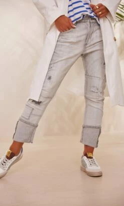 Jean's Ozzy Used Gris 15 Jean's Ozzy Used Gris -Vêtements Soldes 2024 facetune 19 01 2024 15 16 16 1