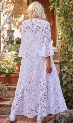 Robe Garance Dentelle Blanc 11 Robe Garance Dentelle Blanc -Vêtements Soldes 2024 facetune 19 09 2023 09 25 23