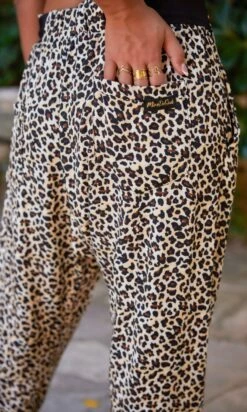 Pantalon Sergio Camel Léopard -Vêtements Soldes 2024 facetune 19 09 2023 09 46 53