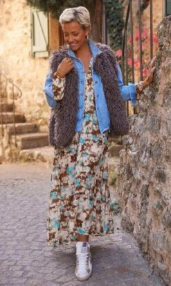 Robe Titaïna Chocolat Dye Color Turquoise -Vêtements Soldes 2024 facetune 19 10 2023 15 26 07