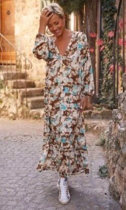 Robe Titaïna Chocolat Dye Color Turquoise -Vêtements Soldes 2024 facetune 19 10 2023 16 04 15