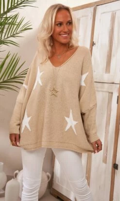 Pull Arsène Oversize Beige Stars Blanc -Vêtements Soldes 2024 facetune 20 02 2024 09 20 49 1
