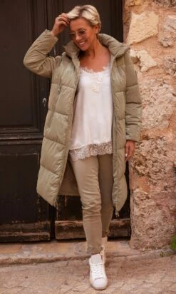 Pantalon Eddy Taupe -Vêtements Soldes 2024 facetune 20 10 2023 16 34 31