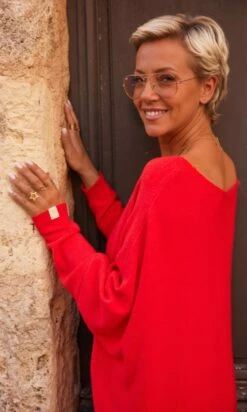 Pull Nestor Oversize Rouge -Vêtements Soldes 2024 facetune 21 10 2023 10 50 12