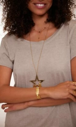 T-Shirt Quentin MC Taupe -Vêtements Soldes 2024 facetune 22 01 2024 16 41 41