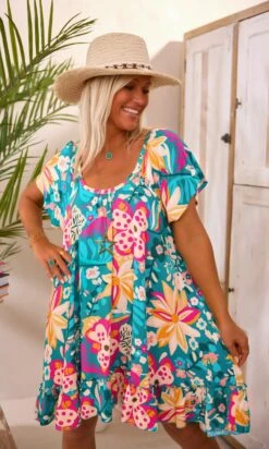 Petite Robe Tess Bleu Turquoise Bird Of Paradise -Vêtements Soldes 2024 facetune 22 02 2024 09 46 51