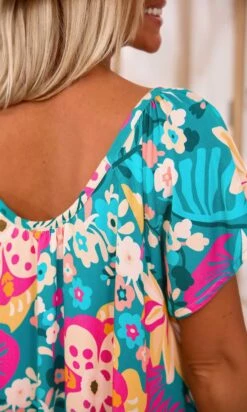 Petite Robe Tess Bleu Turquoise Bird Of Paradise -Vêtements Soldes 2024 facetune 22 02 2024 09 57 34