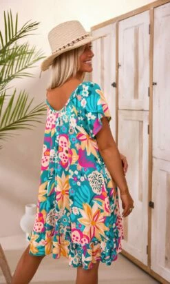 Petite Robe Tess Bleu Turquoise Bird Of Paradise -Vêtements Soldes 2024 facetune 22 02 2024 10 00 46