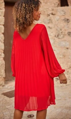 Petite Robe Nuria Plissée Rouge -Vêtements Soldes 2024 facetune 22 09 2023 09 51 29