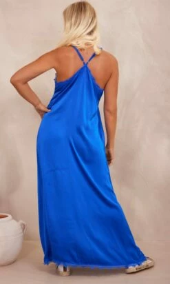 Robe Joy Bleu Electrique -Vêtements Soldes 2024 facetune 22 09 2023 12 07 35