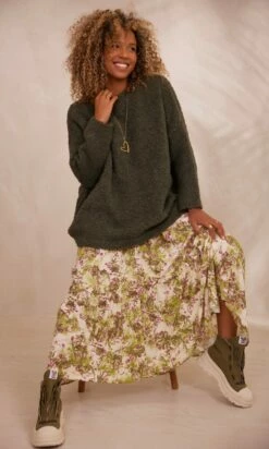 Robe Talya Vert Anis Flower Bloom -Vêtements Soldes 2024 facetune 22 10 2023 15 54 32 1