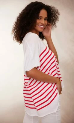 Pull Yann MC Oversize Blanc Marinière Rouge -Vêtements Soldes 2024 facetune 23 01 2024 10 25 31