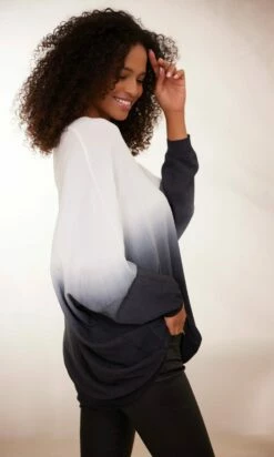 Pull Nestor Oversize Maille Fine Tie And Dye Noir -Vêtements Soldes 2024 facetune 23 01 2024 12 36 59