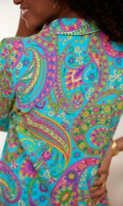 Petite Robe Joyce Vert Turquoise Cachemire Flower 14 Petite Robe Joyce Vert Turquoise Cachemire Flower -Vêtements Soldes 2024 facetune 23 01 2024 12 49 58