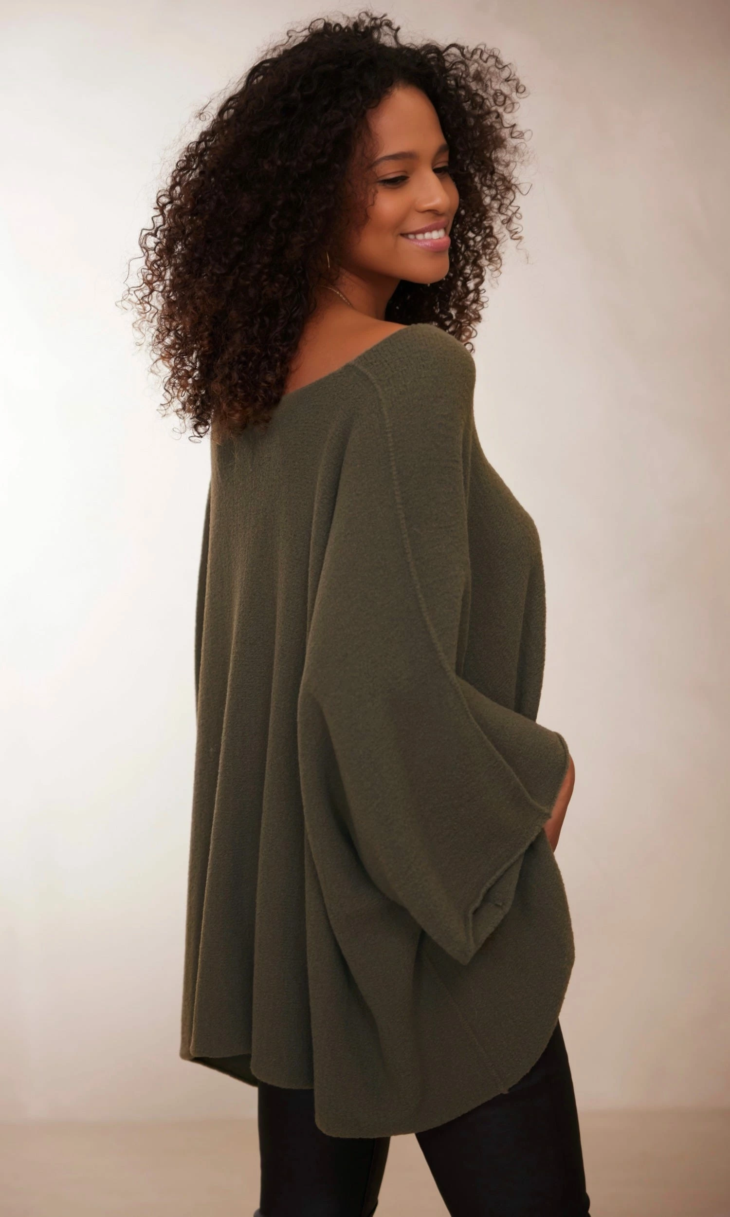 Pull Léon Oversize Kaki 3 Pull Léon Oversize Kaki