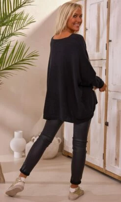Pull Arsène Oversize Noir Stars Or -Vêtements Soldes 2024 facetune 23 02 2024 11 34 11
