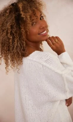 Petite Robe Pull Fanny Blanc Cassé -Vêtements Soldes 2024 facetune 23 10 2023 09 49 26