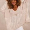 Pull Juliann Oversize Beige Marinière Blanc -Vêtements Soldes 2024 facetune 23 10 2023 10 51 13
