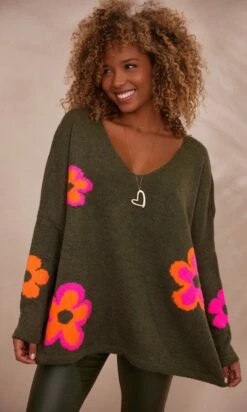 Pull Rayco Oversize Kaki Flowers -Vêtements Soldes 2024 facetune 23 10 2023 11 02 02