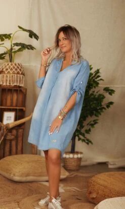 Petite Robe Adriana Jean's Denim 15 Petite Robe Adriana Jean's Denim -Vêtements Soldes 2024 facetune 24 01 2023 11 18 10 1