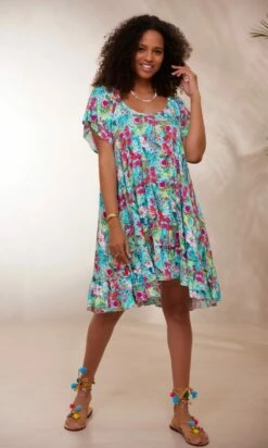 Petite Robe Tess Vert Turquoise Fiorita -Vêtements Soldes 2024 facetune 24 01 2024 09 52 09