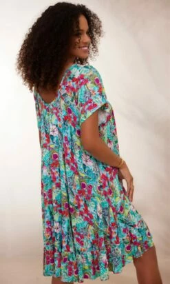 Petite Robe Tess Vert Turquoise Fiorita -Vêtements Soldes 2024 facetune 24 01 2024 10 19 19