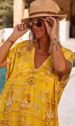 Robe Izabella Tie & Dye Lines Jaune -Vêtements Soldes 2024 facetune 24 07 2023 15 23 58