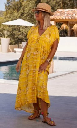 Robe Izabella Tie & Dye Lines Jaune -Vêtements Soldes 2024 facetune 24 07 2023 15 30 30