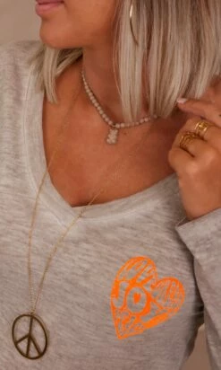 T-Shirt Magda ML Taupe Heart Joy Orange Fluo 14 T-Shirt Magda ML Taupe Heart Joy Orange Fluo -Vêtements Soldes 2024 facetune 24 08 2023 11 38 48 1