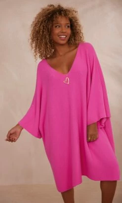 Petite Robe Pull Léon Oversize Rose -Vêtements Soldes 2024 facetune 24 10 2023 10 10 49