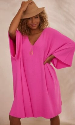 Petite Robe Pull Léon Oversize Rose -Vêtements Soldes 2024 facetune 24 10 2023 10 35 24